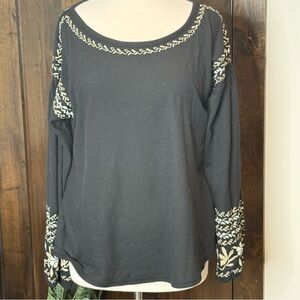 Liberty Lane Women’s XL long sleeve blouse embroidered flora scoop neck